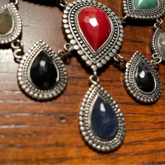 Vintage Silver Finish Genuine Multi Teardrop Faux Stones Necklace - Picture 4 of 9